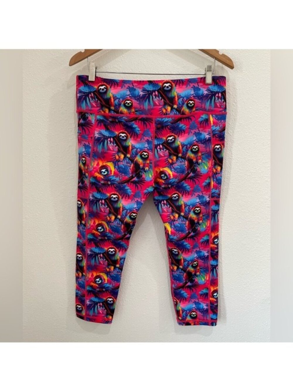 CVG Athletic Sloth Colorful Leggings Cropped Workout Lisa Frank Inspired Stretch - Picture 6 of 6